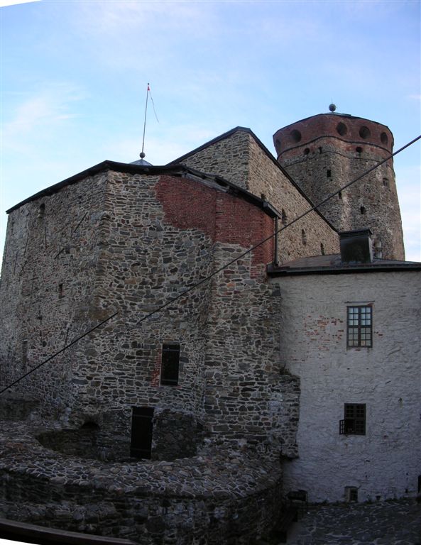 Castello 2.jpg